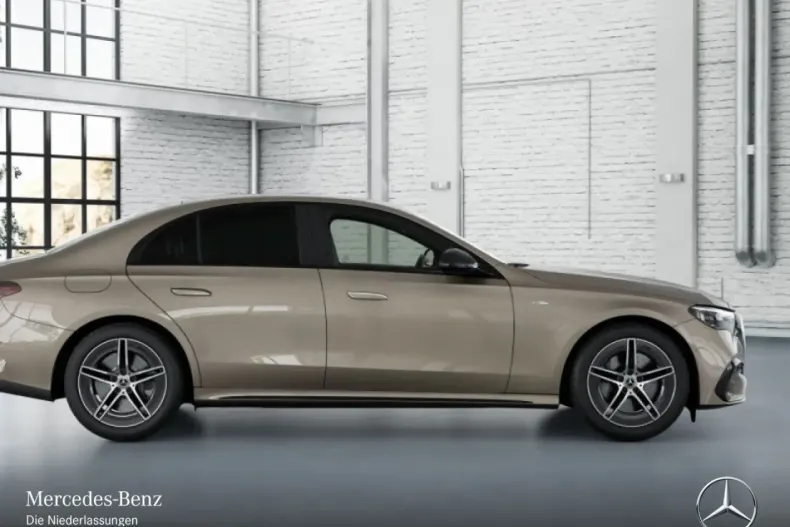 Mercedes-Benz E 300 (Clasa E) din 2025 cu 13.297 km - oferta MER223533 - foto 16