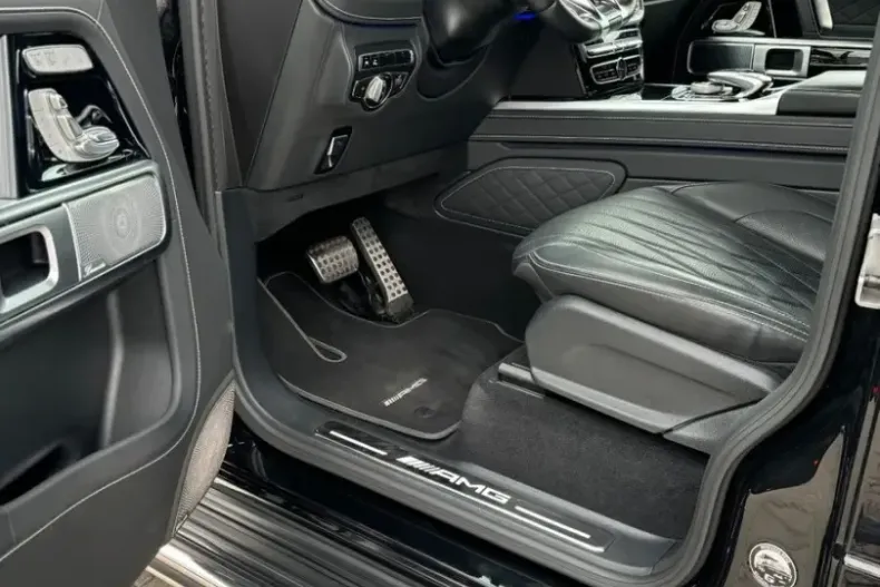 Mercedes-Benz G 63 AMG (Clasa G) din 2022 cu 29.500 km - oferta MER223534 - foto 6