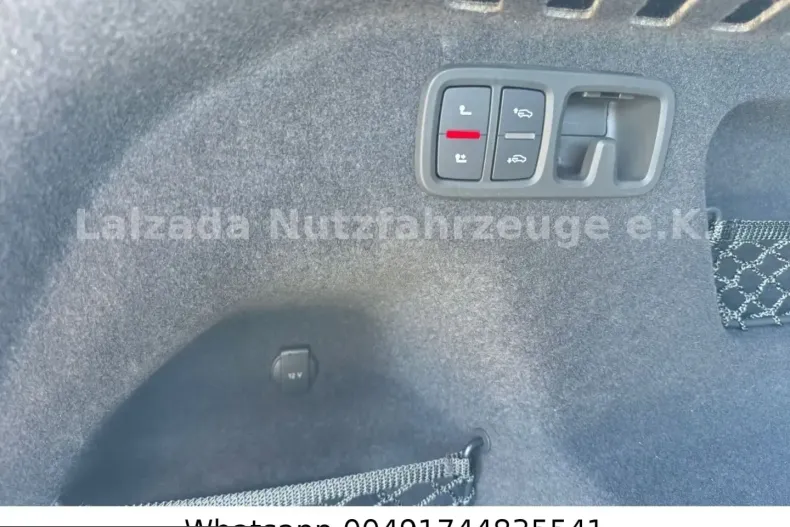 Audi SQ8 din 2024 cu 1.500 km - oferta AUD223537 - foto 28