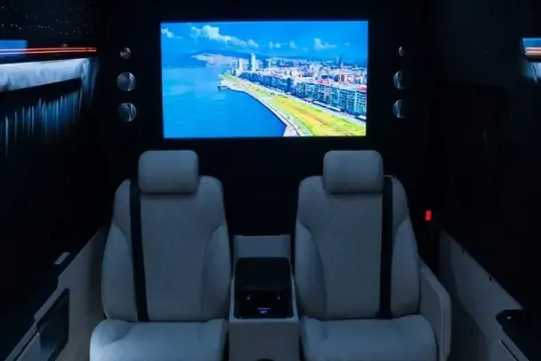 Mercedes-Benz Sprinter din 2025 cu 7.950 km - oferta MER223539 - foto 10