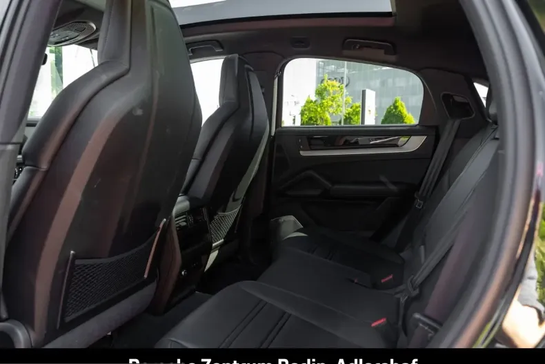 Porsche Cayenne din 2025 cu 25.983 km - oferta POR223540 - foto 31