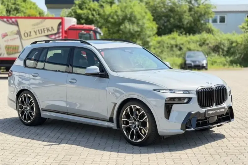 BMW X7 (Seria X) din 2023 cu 19.980 km - oferta BMW223546 - foto 3