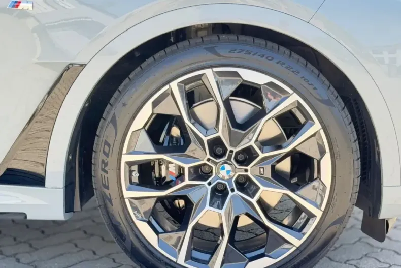 BMW X7 (Seria X) din 2023 cu 19.980 km - oferta BMW223546 - foto 11