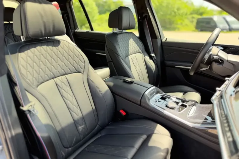 BMW X7 (Seria X) din 2023 cu 19.980 km - oferta BMW223546 - foto 19