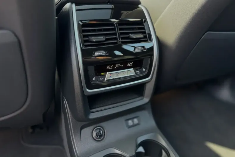BMW X7 (Seria X) din 2023 cu 19.980 km - oferta BMW223546 - foto 24