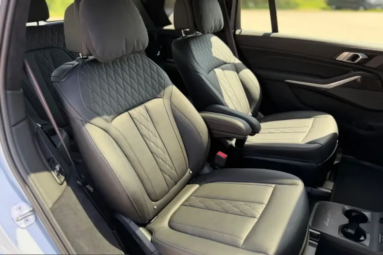 BMW X7 (Seria X) din 2023 cu 19.980 km - oferta BMW223546 - foto 30