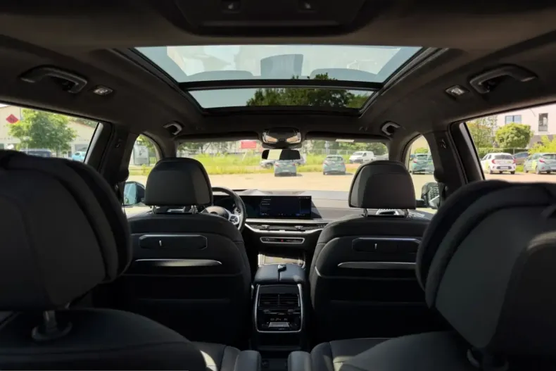 BMW X7 (Seria X) din 2023 cu 19.980 km - oferta BMW223546 - foto 33
