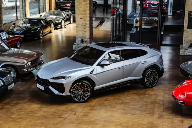 Lamborghini Urus din 2025 cu 1.038 km - oferta LAM223550 - foto 4
