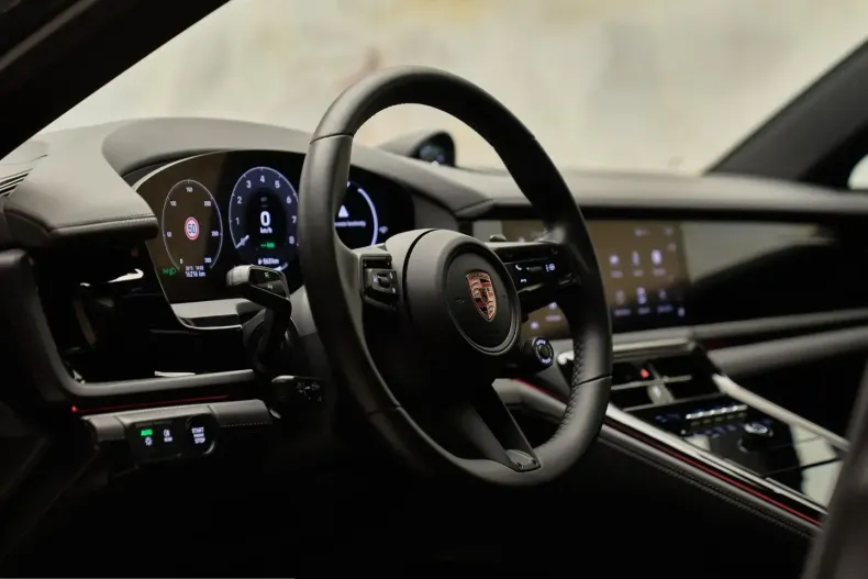 Porsche Panamera din 2025 cu 16.216 km - oferta POR223551 - foto 19