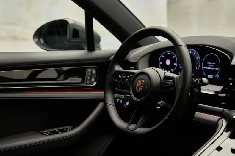 Porsche Panamera din 2025 cu 16.216 km - oferta POR223551 - foto 25
