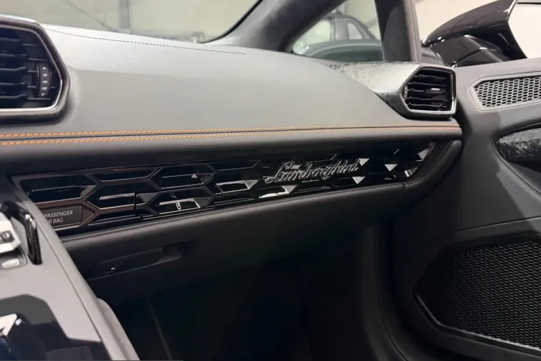 Lamborghini Huracán din 2022 cu 12.863 km - oferta LAM223553 - foto 39
