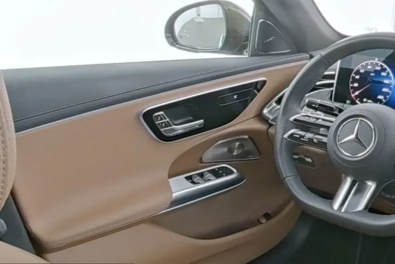 Mercedes-Benz E 220 (Clasa E) din 2025 cu 8.431 km - oferta MER223567 - foto 8