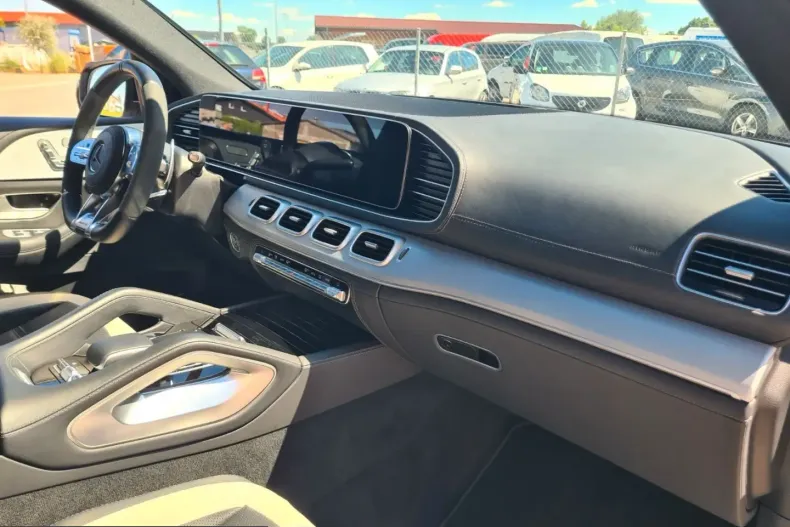 Mercedes-Benz GLE 63 AMG (Clasa GLE) din 2023 cu 60.000 km - oferta MER223578 - foto 17
