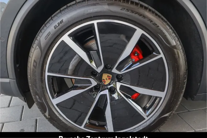 Porsche Macan din 2025 cu 10.500 km - oferta POR223579 - foto 10