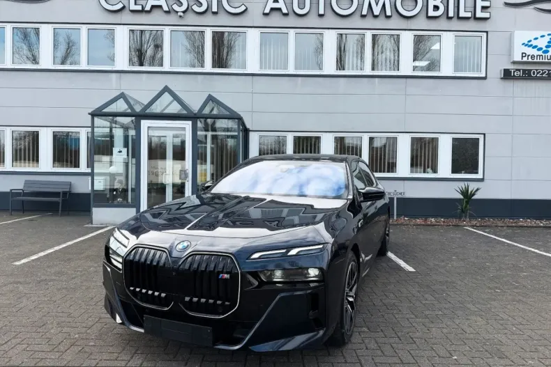 BMW i7 (Seria 7) din 2023 cu 16.528 km - oferta BMW223582 - foto 1