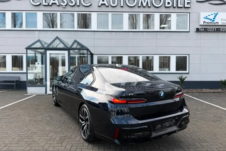 BMW i7 (Seria 7) din 2023 cu 16.528 km - oferta BMW223582 - foto 5