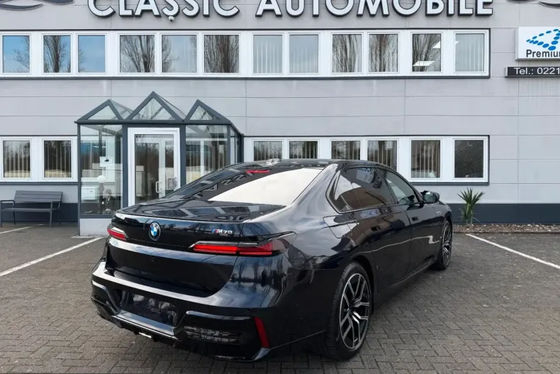 BMW i7 (Seria 7) din 2023 cu 16.528 km - oferta BMW223582 - foto 6