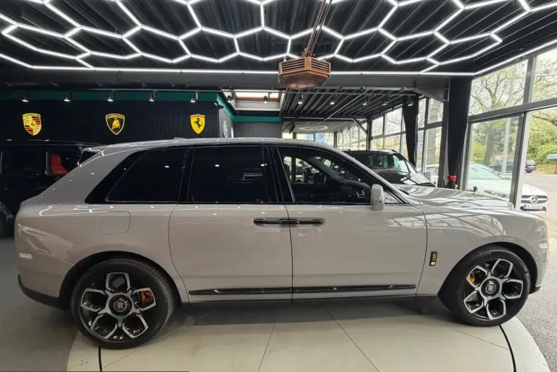 Rolls-Royce Cullinan din 2021 cu 43.554 km - oferta ROL223588 - foto 7