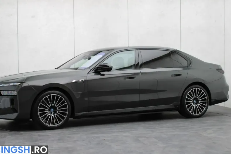 BMW M760 (Seria 7) din 2025 cu 6.305 km - oferta BMW223592 - foto 38