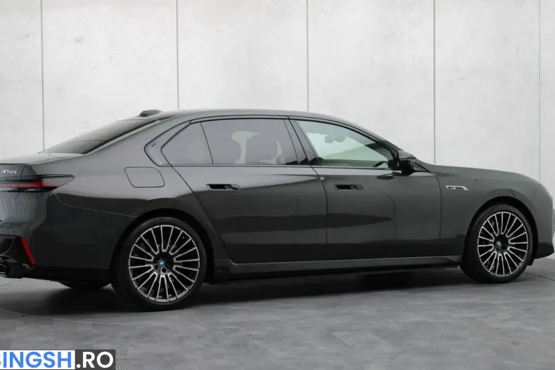 BMW M760 (Seria 7) din 2025 cu 6.305 km - oferta BMW223592 - foto 41