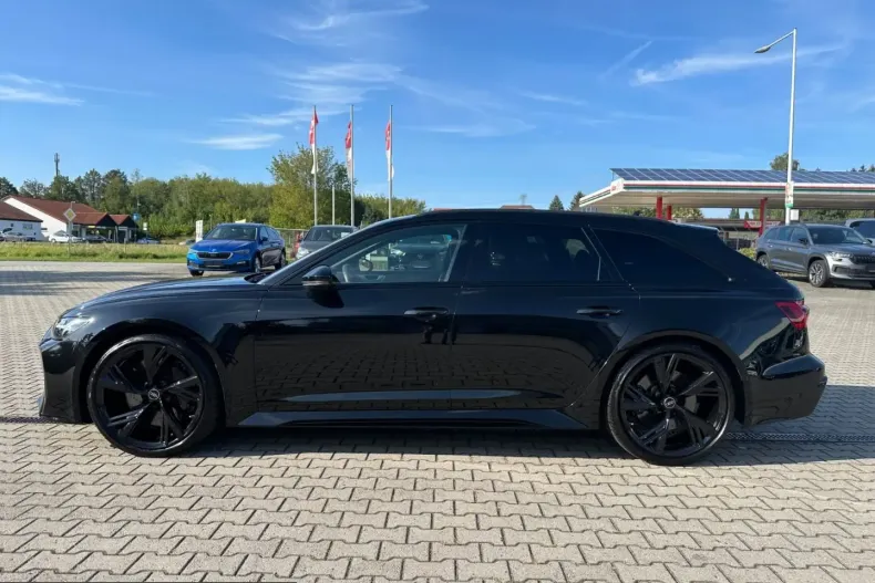 Audi RS6 din 2022 cu 42.620 km - oferta AUD223605 - foto 2