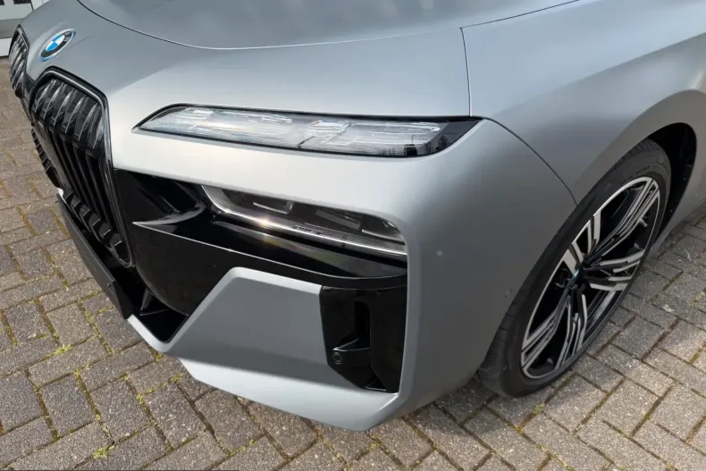 BMW i7 (Seria 7) din 2025 cu 50.989 km - oferta BMW223609 - foto 7