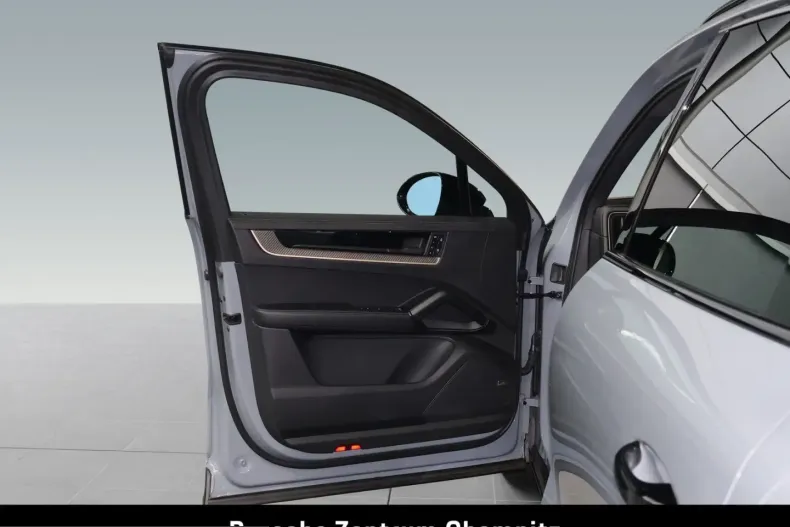 Porsche Cayenne din 2024 cu 16.190 km - oferta POR223610 - foto 10