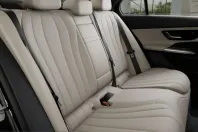 Mercedes-Benz E 200 (Clasa E) din 2025 cu 8.900 km - oferta MER223617 - foto 10