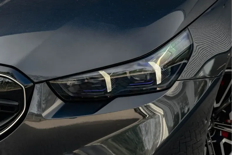 BMW M5 (Seria 5) din 2025 cu 9.891 km - oferta BMW223619 - foto 14