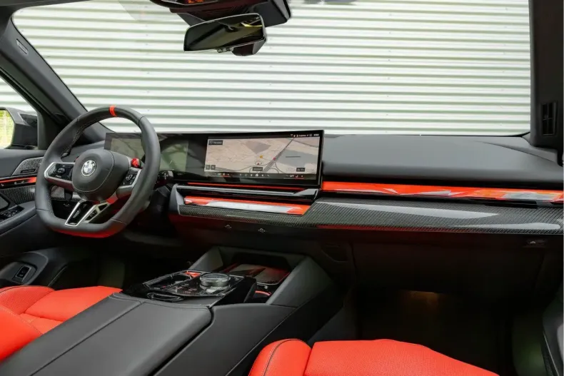 BMW M5 (Seria 5) din 2025 cu 9.891 km - oferta BMW223619 - foto 15