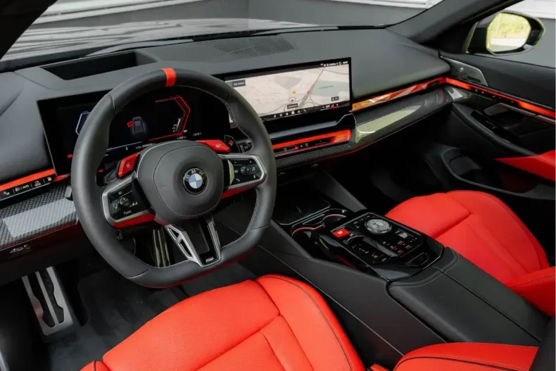 BMW M5 (Seria 5) din 2025 cu 9.891 km - oferta BMW223619 - foto 22
