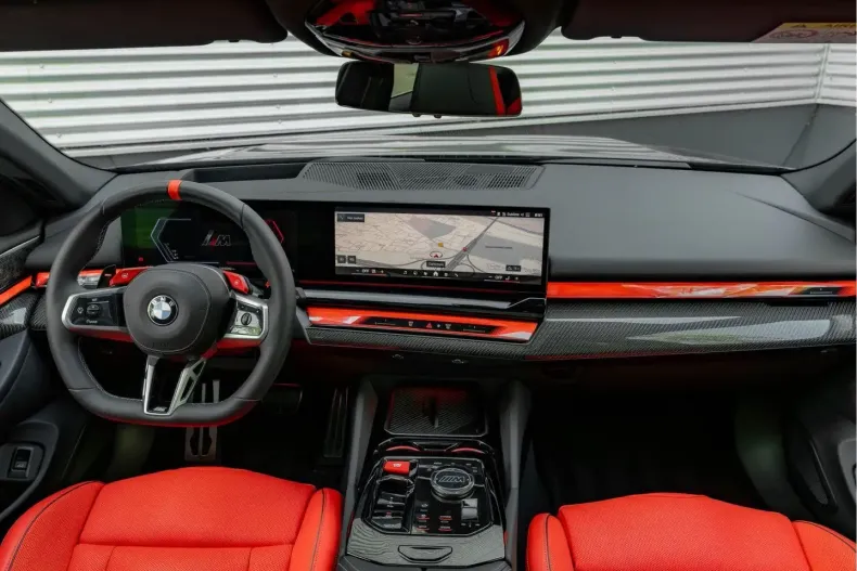 BMW M5 (Seria 5) din 2025 cu 9.891 km - oferta BMW223619 - foto 23
