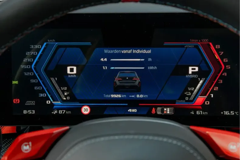 BMW M5 (Seria 5) din 2025 cu 9.891 km - oferta BMW223619 - foto 40