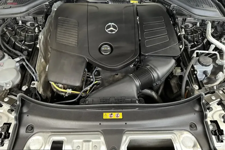 Mercedes-Benz E 200 (Clasa E) din 2024 cu 7.852 km - oferta MER223621 - foto 7