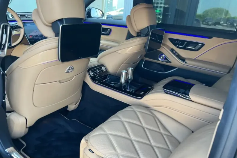 Mercedes-Benz S 680 (Clasa S) din 2023 cu 18.500 km - oferta MER223635 - foto 11