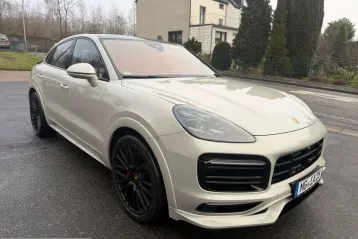 Porsche Cayenne din 2021 - oferta POR223639