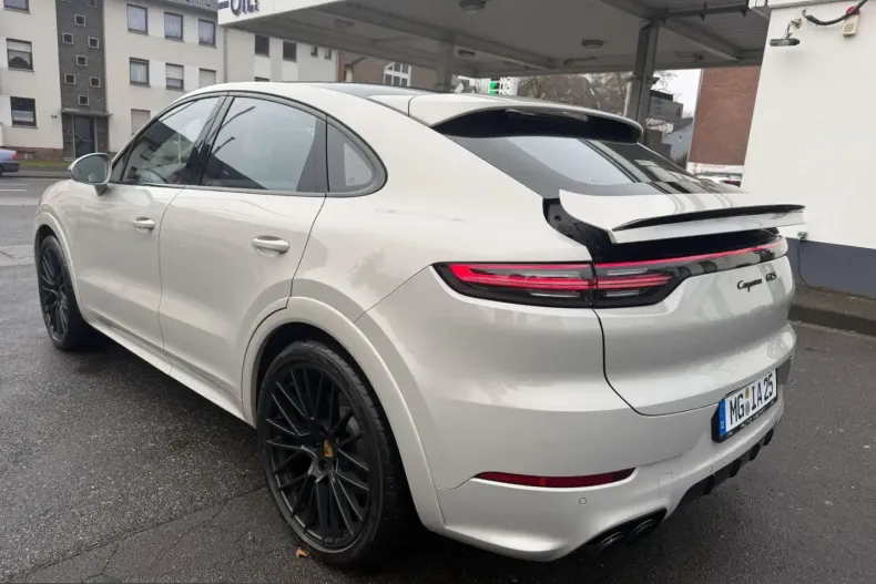 Porsche Cayenne din 2021 cu 38.560 km - oferta POR223639 - foto 6
