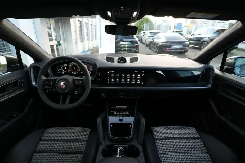 Porsche Cayenne din 2024 cu 8.500 km - oferta POR223644 - foto 5