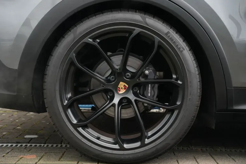 Porsche Cayenne din 2024 cu 8.500 km - oferta POR223644 - foto 19