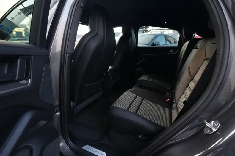Porsche Cayenne din 2024 cu 8.500 km - oferta POR223644 - foto 40