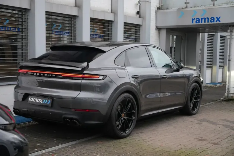 Porsche Cayenne din 2024 cu 8.500 km - oferta POR223644 - foto 48