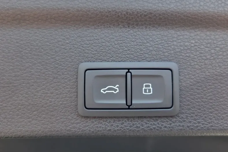 Audi RSQ3 din 2023 cu 92.260 km - oferta AUD223655 - foto 11