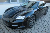 Porsche Taycan din 2024 cu 5.000 km - oferta POR223660 - foto 1
