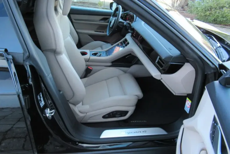 Porsche Taycan din 2024 cu 5.000 km - oferta POR223660 - foto 17