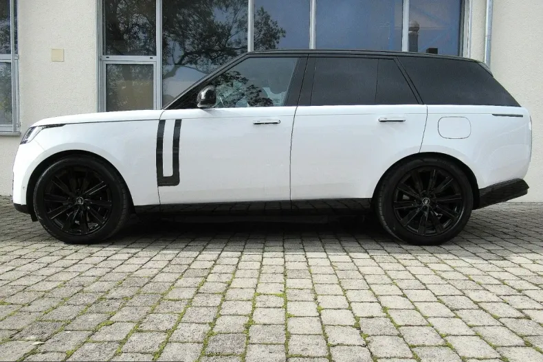 Land Rover Range Rover din 2024 cu 35.000 km - oferta LAN223661 - foto 1