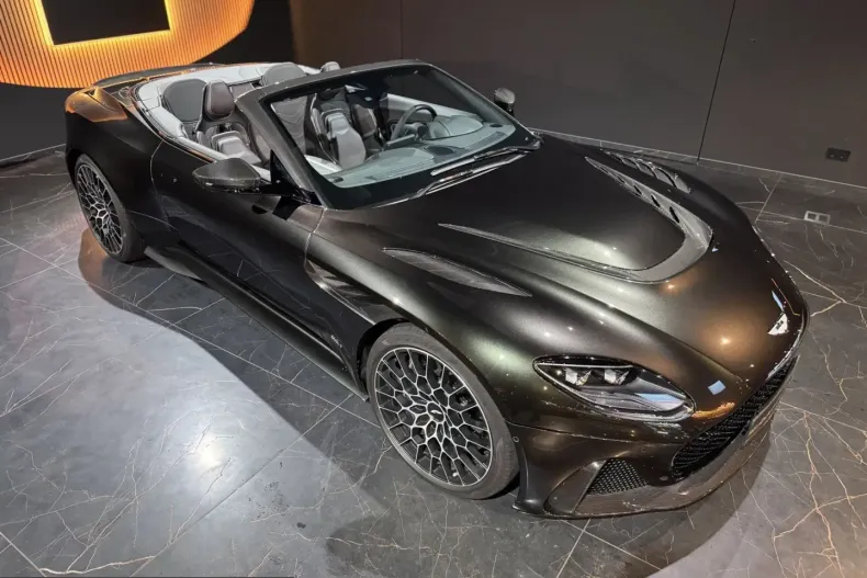 Aston Martin DBS din 2023 cu 5.490 km - oferta AST223670 - foto 3