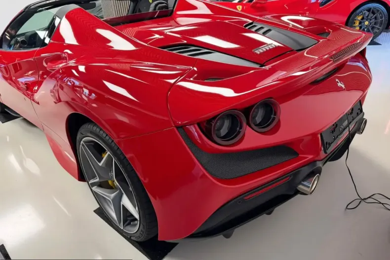 Ferrari F8 din 2021 cu 4.000 km - oferta FER223671 - foto 3