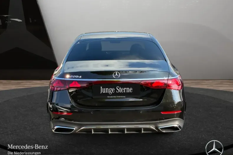 Mercedes-Benz E 220 (Clasa E) din 2025 cu 25.426 km - oferta MER223684 - foto 6