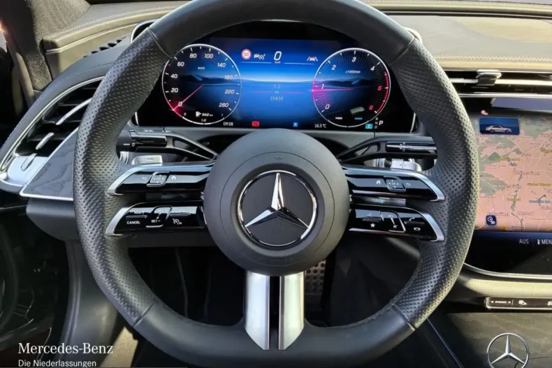 Mercedes-Benz E 220 (Clasa E) din 2025 cu 25.426 km - oferta MER223684 - foto 11
