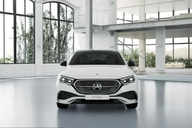 Mercedes-Benz E 220 (Clasa E) din 2024 cu 24.377 km - oferta MER223685 - foto 4